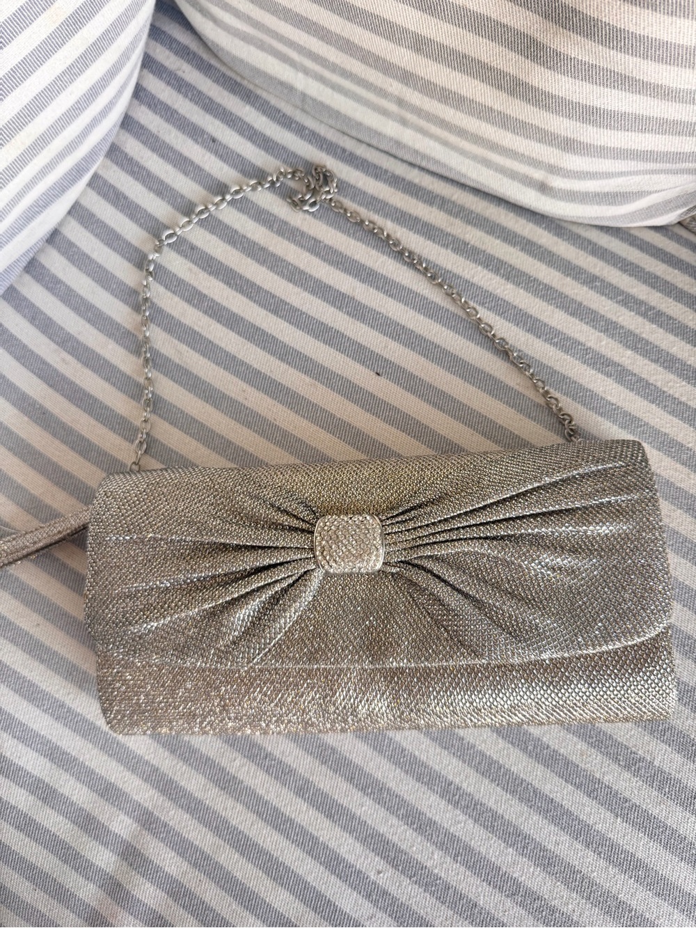 Gunne Sax Silver Metallic Bow Clutch with Chain Strap